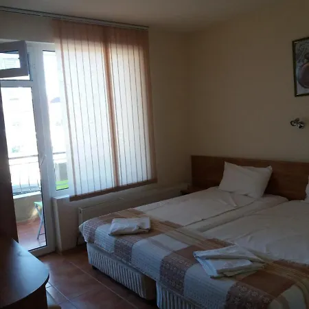 Yug 2* Primorszko